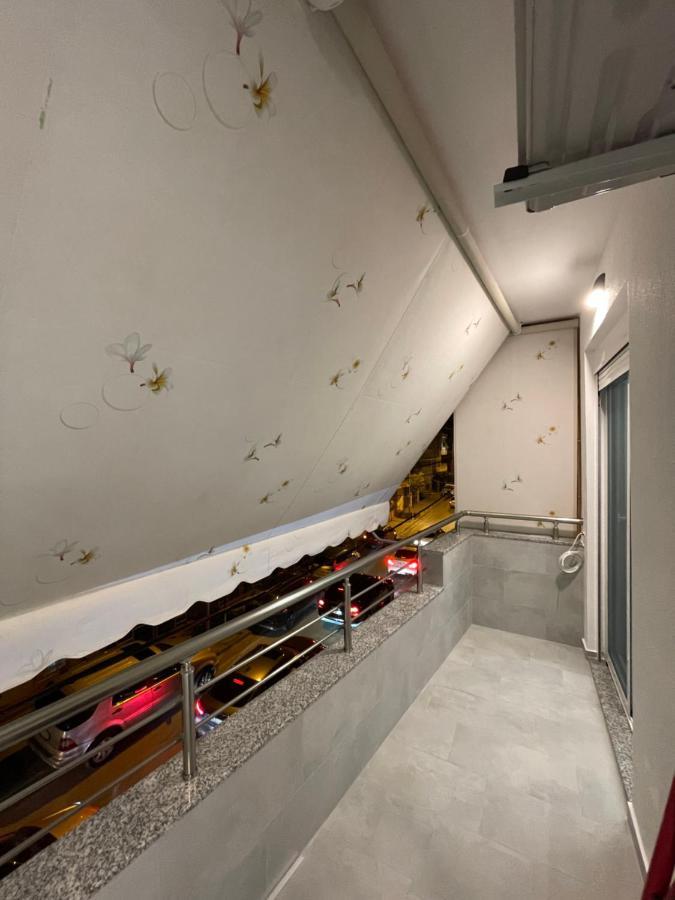 Alpha Lux Apartment Sarandë Buitenkant foto