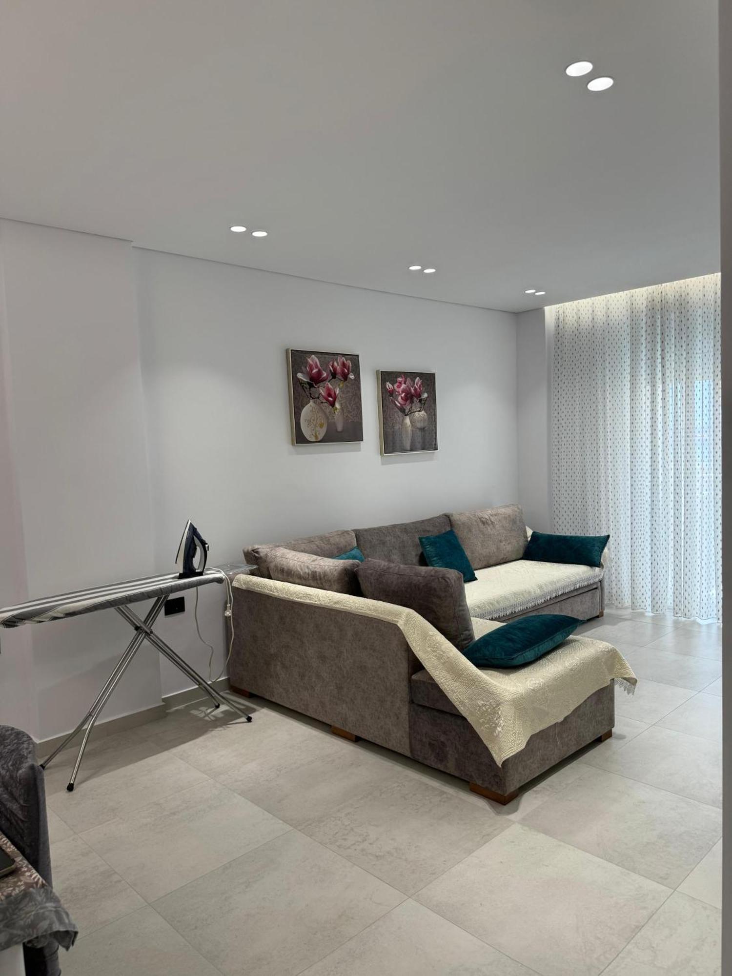 Alpha Lux Apartment Sarandë Buitenkant foto